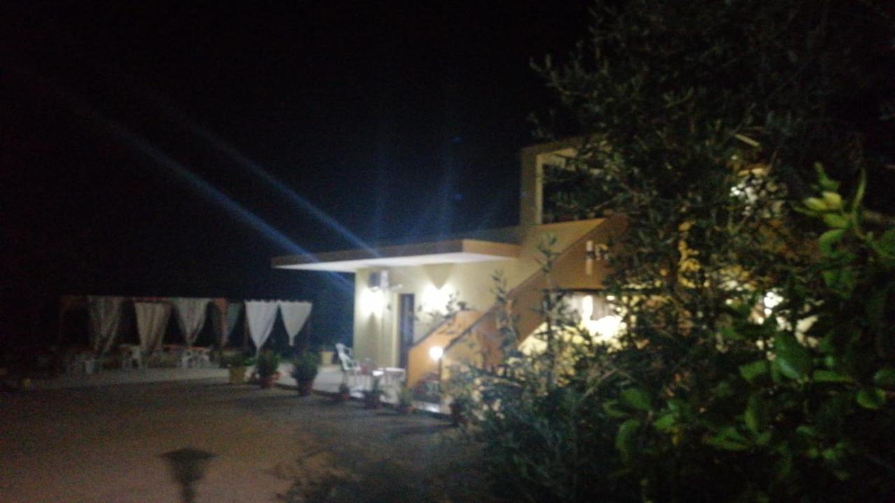 Bed and Breakfast TENUTA Li FRASULLI Tuglie Exterior foto